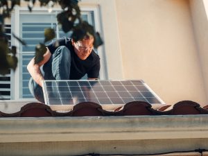 comment-eviter-la-hausse-des-prix-de-l-electricite-grace-a-l-energie-solaire