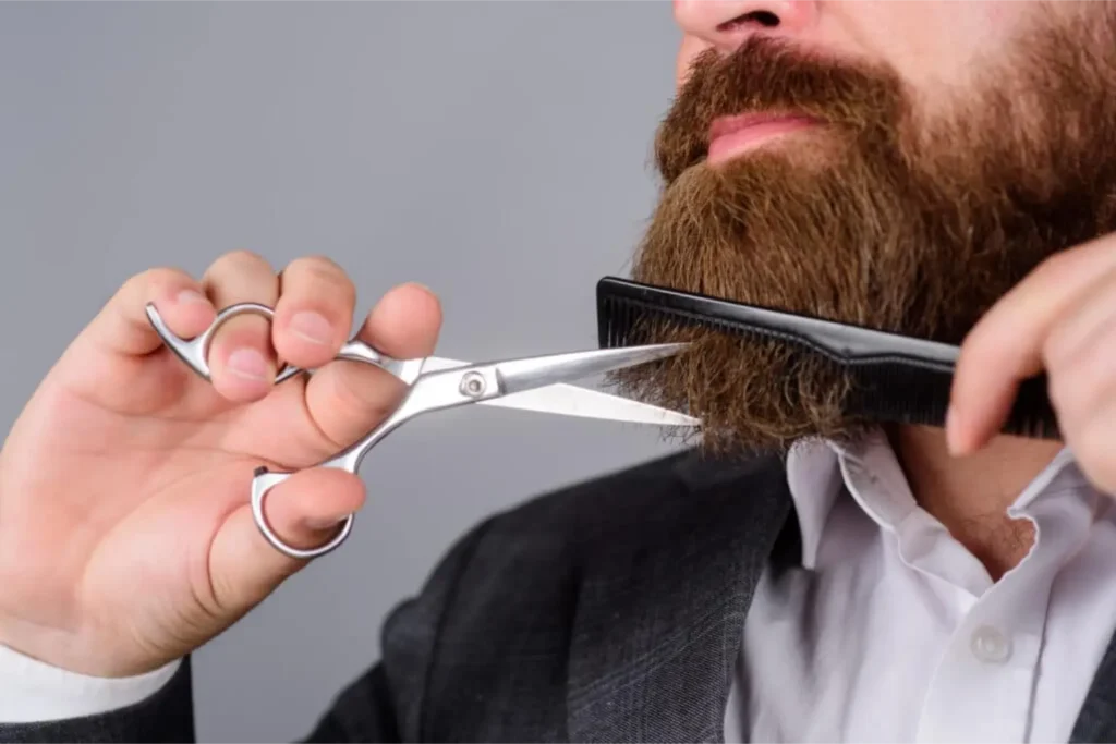Comment tailler une barbe longue
