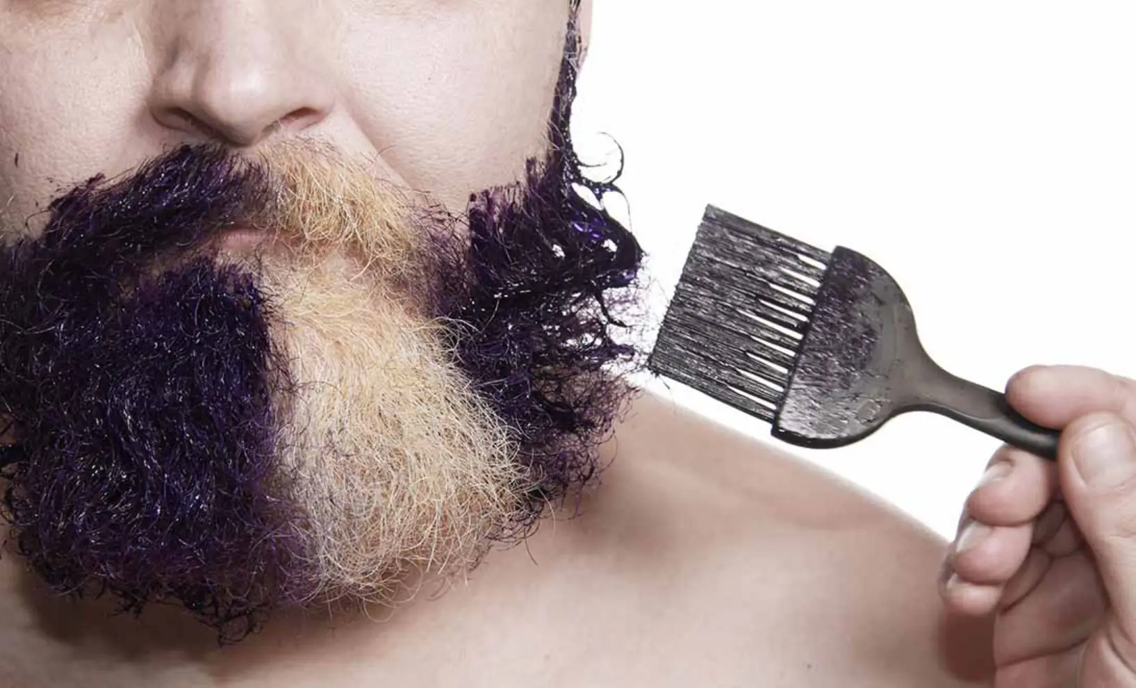 Comment réussir la teinture de votre barbe pour un look impeccable ?