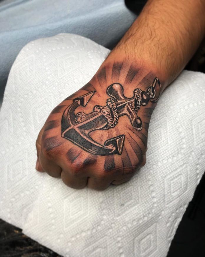 Tatouage d'ancre marine
