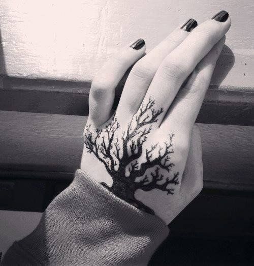 Tatouage d’arbre