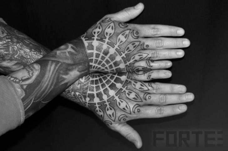 Tatouage géométrique