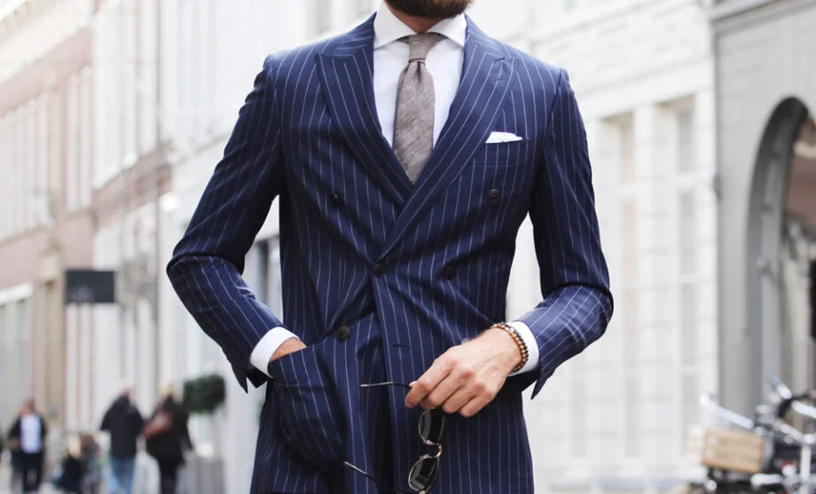 Who can wear a double breasted suit (3)