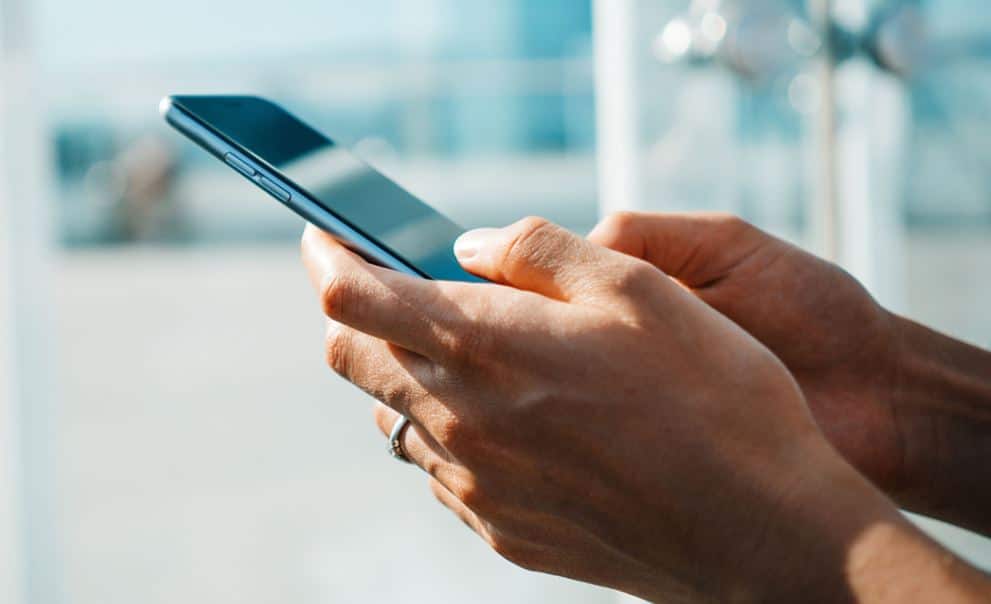 Est ce un signe de désintérêt ou joue t il avec mes sentiments